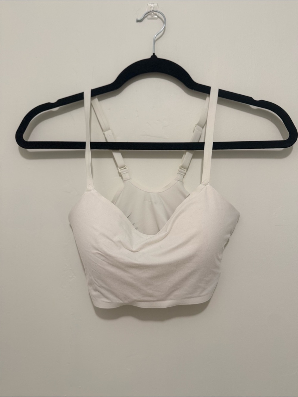 Nike S White Indy dri-fit sports bra medium suppport with Adjustable Straps/hook
